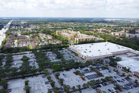 Immobilier commercial à vendre à Miramar, Floride № 2170442 - photo 20