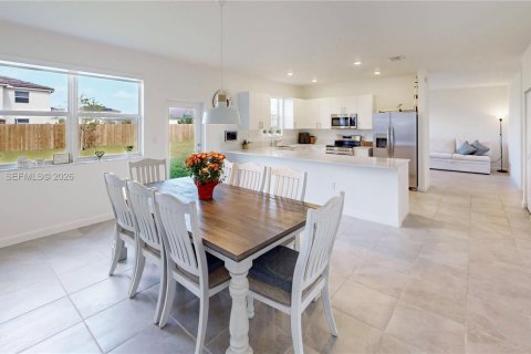 House in Homestead, Florida 4 bedrooms, 245.26 sq.m. № 2069054 - photo 13