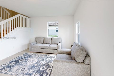 House in Homestead, Florida 4 bedrooms, 245.26 sq.m. № 2069054 - photo 6