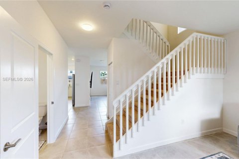 House in Homestead, Florida 4 bedrooms, 245.26 sq.m. № 2069054 - photo 8
