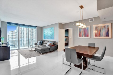 Купить кондоминиум в Майами, Флорида 2 спальни, 113.99м2, № 1933459 - фото 6