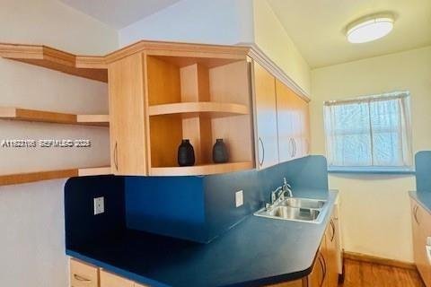 Copropriété à louer à Bay Harbor Islands, Floride: 2 chambres, 83.61 m2 № 1984378 - photo 10