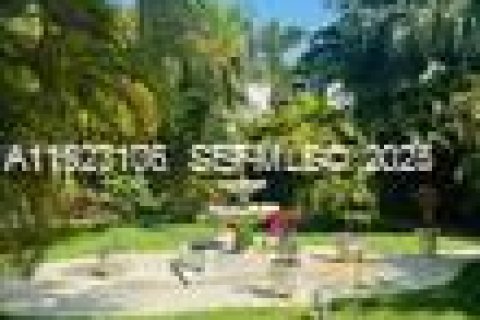 Copropriété à louer à Bay Harbor Islands, Floride: 2 chambres, 83.61 m2 № 1984378 - photo 6