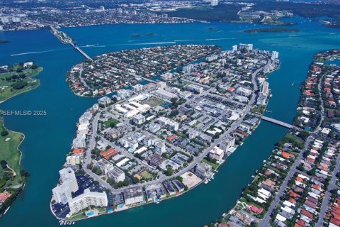 Copropriété à louer à Bay Harbor Islands, Floride: 2 chambres, 83.61 m2 № 1984378 - photo 15