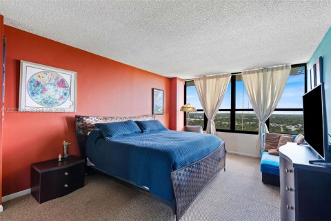 Condo in Miami, Florida, 2 bedrooms № 2178613 - photo 9