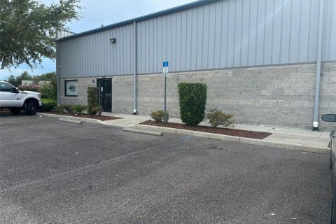 Immobilier commercial à louer à DeBary, Floride № 1843423 - photo 6