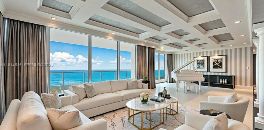 Condo in Miami Beach, Florida, 4 bedrooms  № 2056257