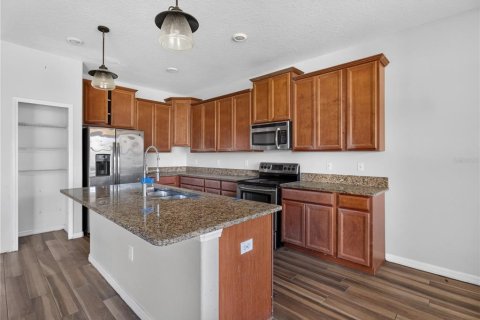 Villa ou maison à vendre à Wimauma, Floride: 4 chambres, 236.53 m2 № 2416950 - photo 3