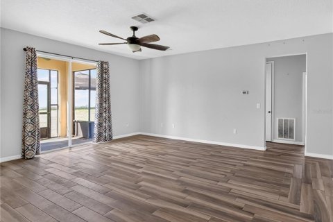 Villa ou maison à vendre à Wimauma, Floride: 4 chambres, 236.53 m2 № 2416950 - photo 8