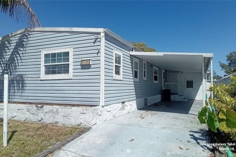 Снять в аренду квартиру в Пемброк-Пайнс, Флорида 3 спальни, 137.03м2, № 2033429 - фото 2