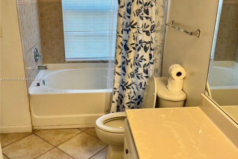 Copropriété à vendre à Fort Myers, Floride: 2 chambres № 2014440 - photo 11