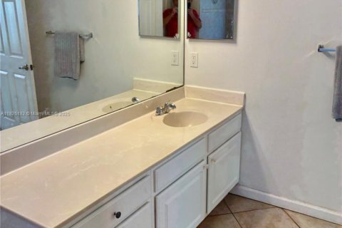 Copropriété à vendre à Fort Myers, Floride: 2 chambres № 2014440 - photo 12