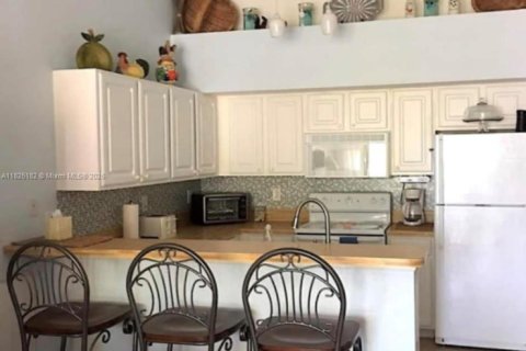 Copropriété à vendre à Fort Myers, Floride: 2 chambres № 2014440 - photo 19