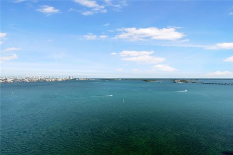 Condominio en venta en Miami, Florida, 2 dormitorios, 160.72 m2 № 1887318 - foto 17