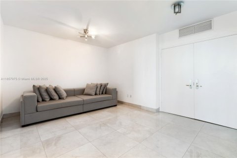 Condominio en venta en Miami, Florida, 2 dormitorios, 160.72 m2 № 1887318 - foto 26
