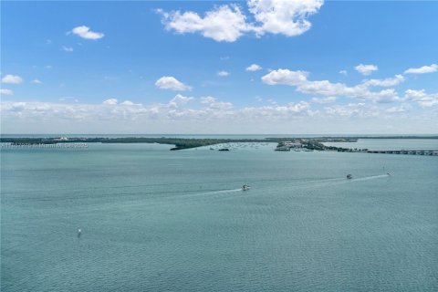 Condominio en venta en Miami, Florida, 2 dormitorios, 160.72 m2 № 1887318 - foto 29