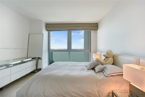 Condominio en venta en Miami, Florida, 2 dormitorios, 160.72 m2 № 1887318 - foto 18