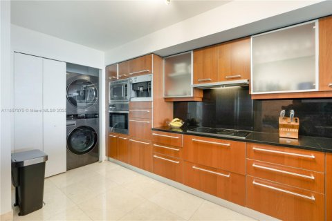 Condominio en venta en Miami, Florida, 2 dormitorios, 160.72 m2 № 1887318 - foto 7