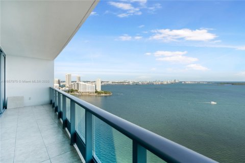 Condominio en venta en Miami, Florida, 2 dormitorios, 160.72 m2 № 1887318 - foto 14