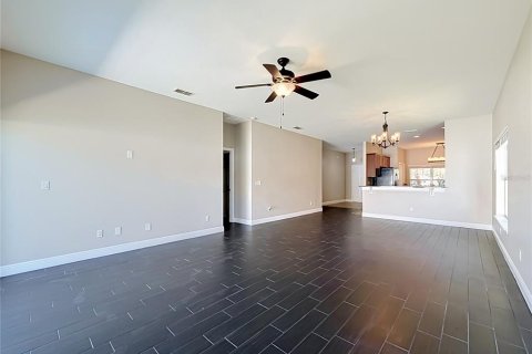 Villa ou maison à vendre à Sanford, Floride: 3 chambres, 158.96 m2 № 2142706 - photo 13