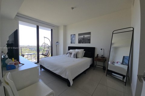 Condo in Doral, Florida, 2 bedrooms  № 1686134 - photo 9
