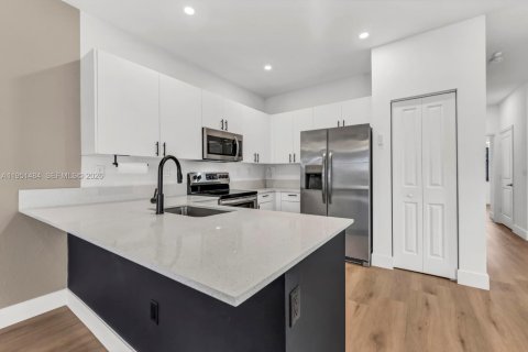 Купить таунхаус в Хомстед, Флорида 4 спальни, 186.27м2, № 2006344 - фото 5