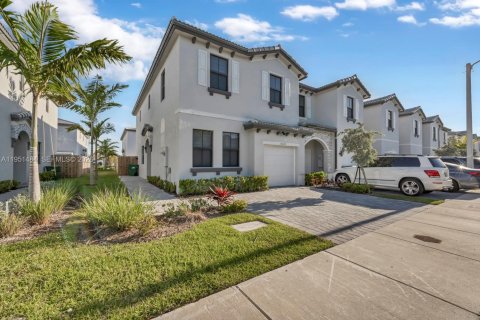 Купить таунхаус в Хомстед, Флорида 4 спальни, 186.27м2, № 2006344 - фото 28