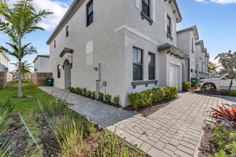 Купить таунхаус в Хомстед, Флорида 4 спальни, 186.27м2, № 2006344 - фото 30