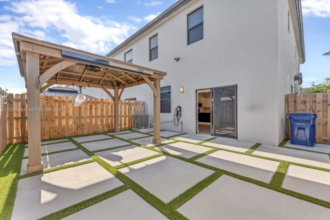 Купить таунхаус в Хомстед, Флорида 4 спальни, 186.27м2, № 2006344 - фото 25