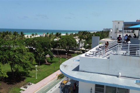 Copropriété à vendre à Miami Beach, Floride: 36.14 m2 № 2041789 - photo 16