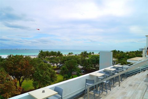 Copropriété à vendre à Miami Beach, Floride: 36.14 m2 № 2041789 - photo 22