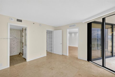 Copropriété à louer à Miami, Floride: 2 chambres, 121.89 m2 № 1930414 - photo 26