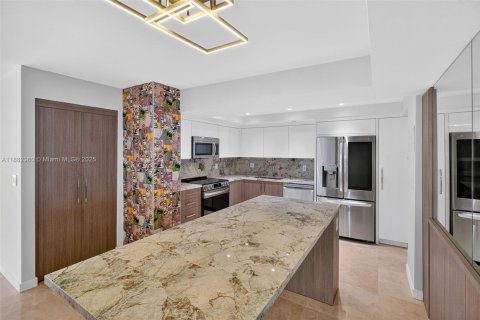 Copropriété à louer à Miami, Floride: 2 chambres, 121.89 m2 № 1930414 - photo 20