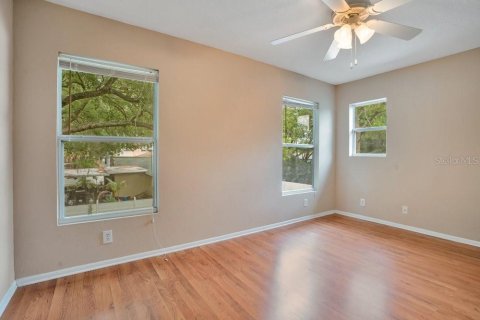 Casa en venta en Tampa, Florida, 4 dormitorios, 283.17 m2 № 2230939 - foto 20