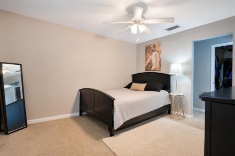 Casa en venta en Tampa, Florida, 4 dormitorios, 283.17 m2 № 2230939 - foto 22