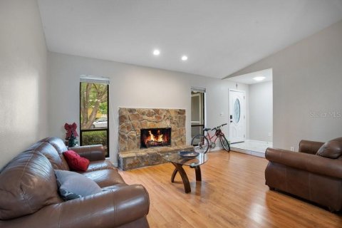 Casa en venta en Tampa, Florida, 4 dormitorios, 283.17 m2 № 2230939 - foto 7