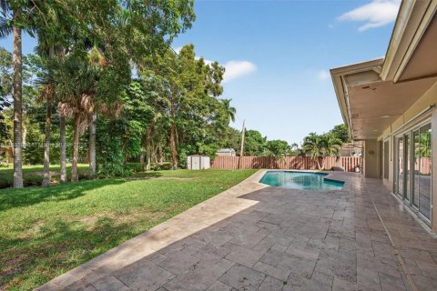 House in Plantation, Florida 4 bedrooms, 189.8 sq.m. № 1950120 - photo 29