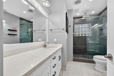 House in Plantation, Florida 4 bedrooms, 189.8 sq.m. № 1950120 - photo 22