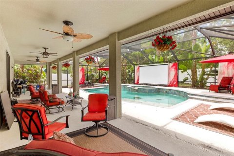 House in Dover, Florida 5 bedrooms, 321.91 sq.m. № 2200140 - photo 16