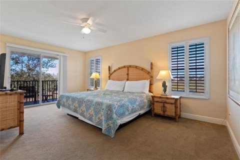 Condo in Davenport, Florida, 4 bedrooms  № 1786826 - photo 13