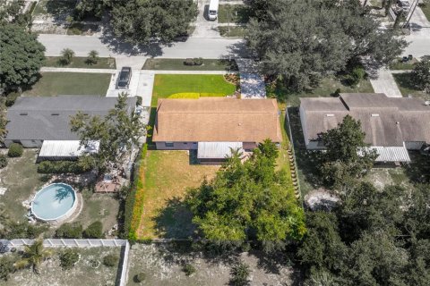 House in Orlando, Florida 3 bedrooms, 138.24 sq.m. № 1855564 - photo 8