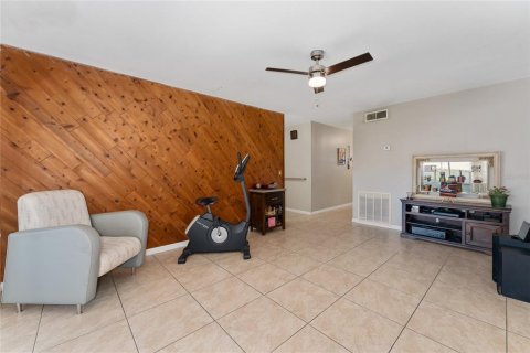 House in Orlando, Florida 3 bedrooms, 138.24 sq.m. № 1855564 - photo 23