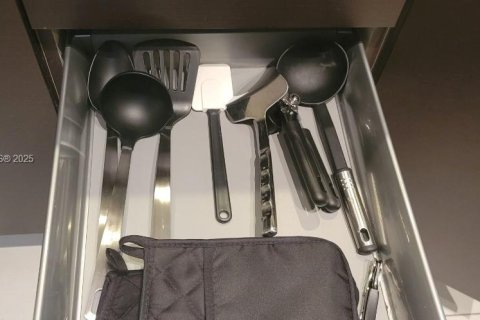 Condominio en venta en Doral, Florida, 1 dormitorio, 99.41 m2 № 1927713 - foto 27