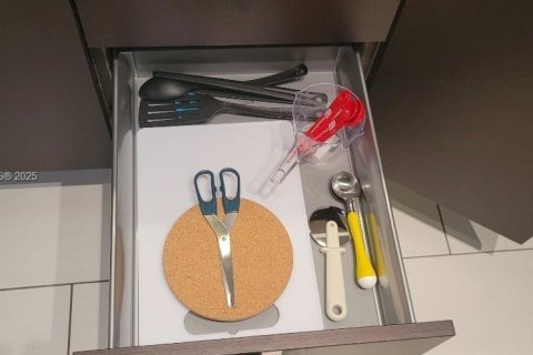 Condominio en venta en Doral, Florida, 1 dormitorio, 99.41 m2 № 1927713 - foto 28