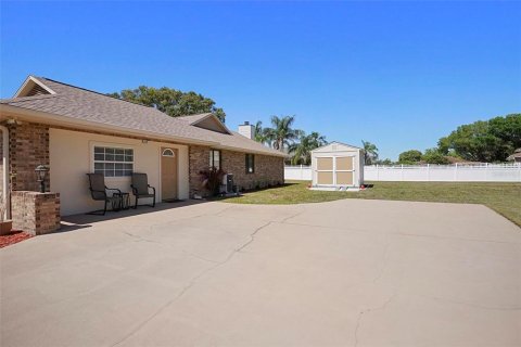 House in DeBary, Florida 3 bedrooms, 273.41 sq.m. № 1583420 - photo 5