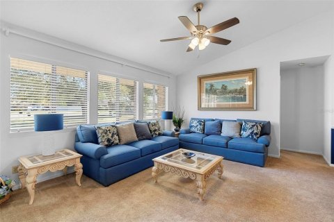 House in DeBary, Florida 3 bedrooms, 273.41 sq.m. № 1583420 - photo 10