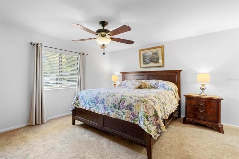 House in DeBary, Florida 3 bedrooms, 273.41 sq.m. № 1583420 - photo 21