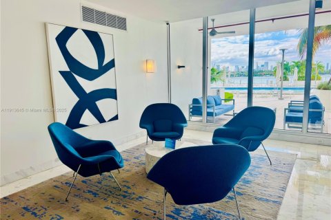 Купить кондоминиум в Майами-Бич, Флорида 72.09м2, № 1968458 - фото 25