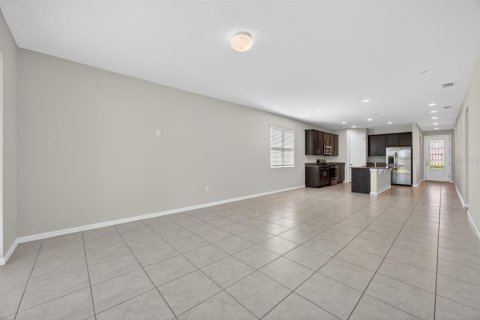 Villa ou maison à louer à Haines City, Floride: 3 chambres, 183.02 m2 № 2094079 - photo 6