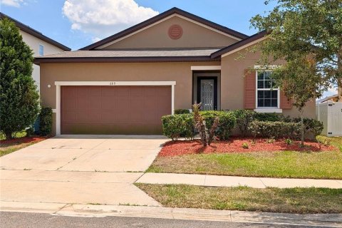 Villa ou maison à Haines City, Floride 3 chambres, 183.02 m2 № 2094079
